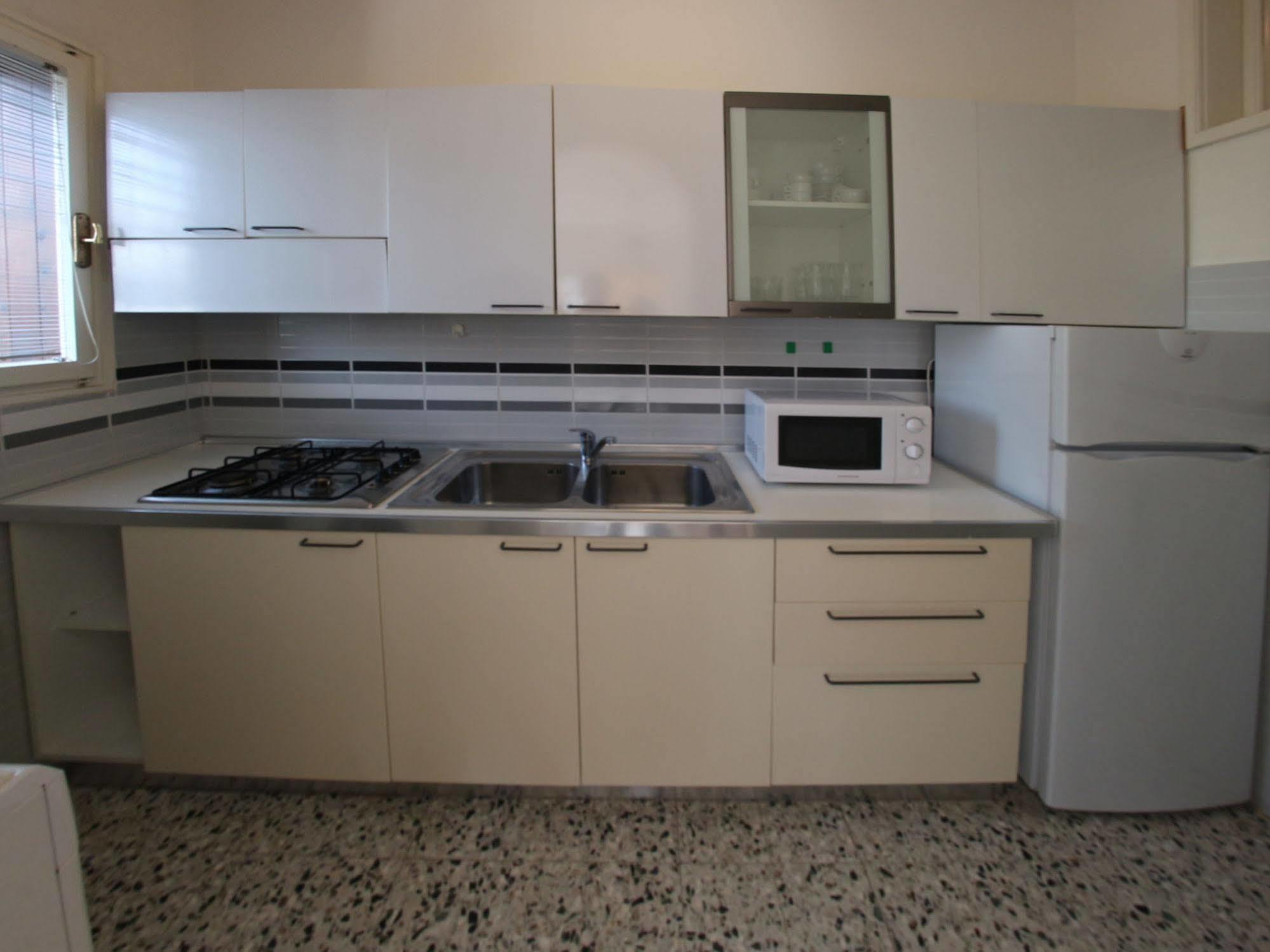 Letizia Apartment Lignano Sabbiadoro Ngoại thất bức ảnh